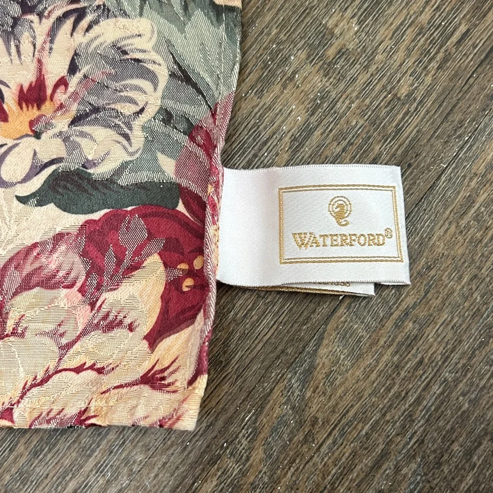 Waterford‎ Floral Linens Covington Gardens Set of 5 Napkins